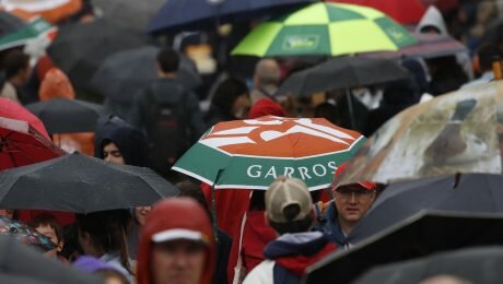 Konta’s French Open semi-final postponed until Friday because of rain