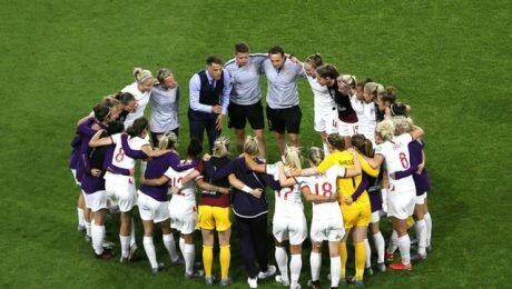 Mead-No-fear-for-England-ahead-of-huge-semi-final.jpg