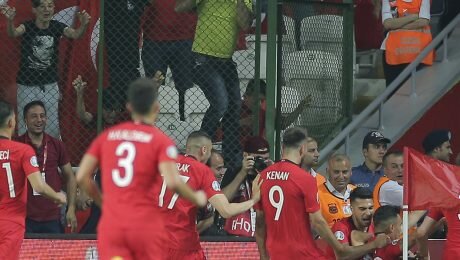 World champions France stunned by Turkey